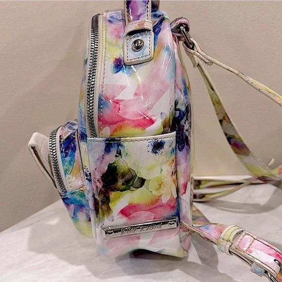 🔥Betsy Johnson Colorful Dog Face Mini Backpack Like New🔥 - Picture 2 of 4